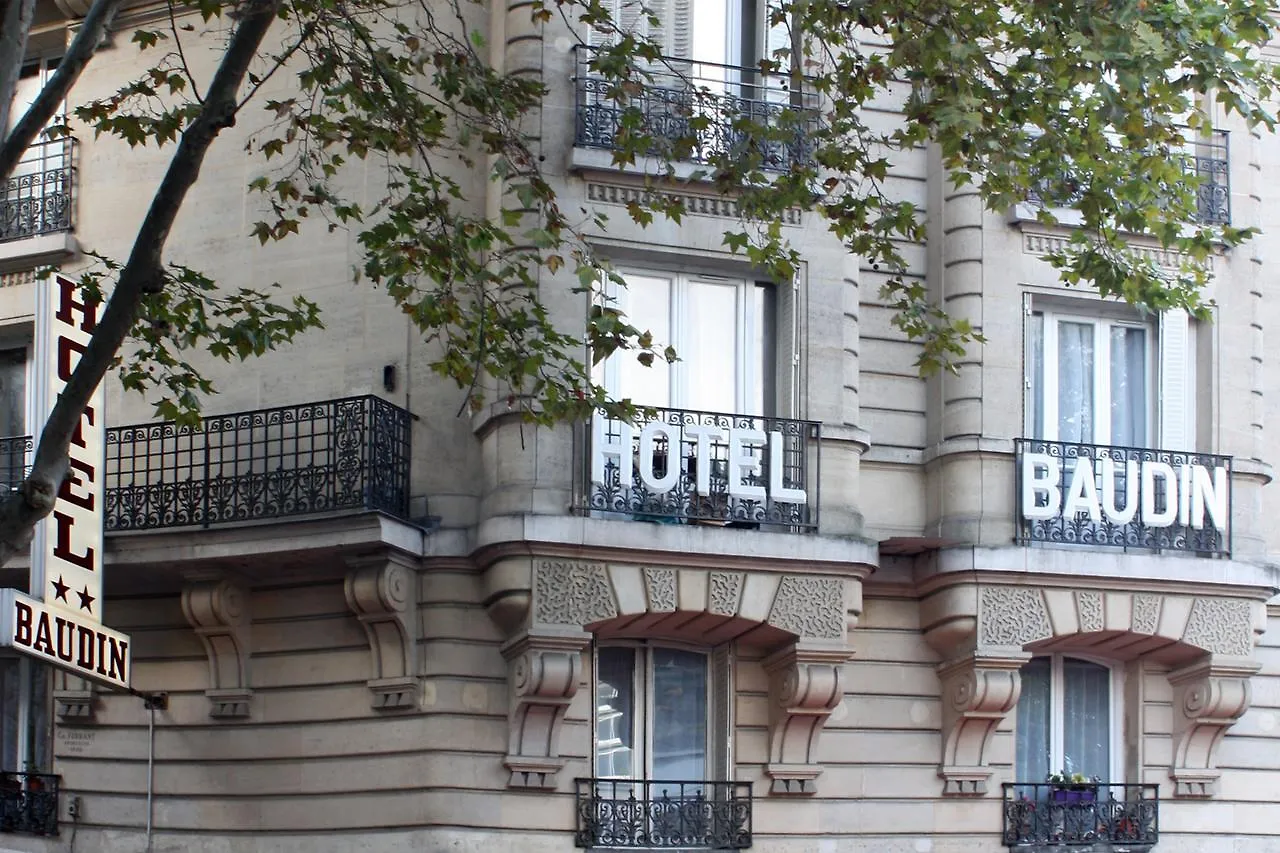 **  Hotel Baudin París Francia